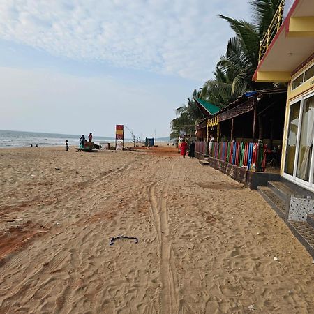 Livin Waves Beach Stay And Cafe Gokarna  Bagian luar foto